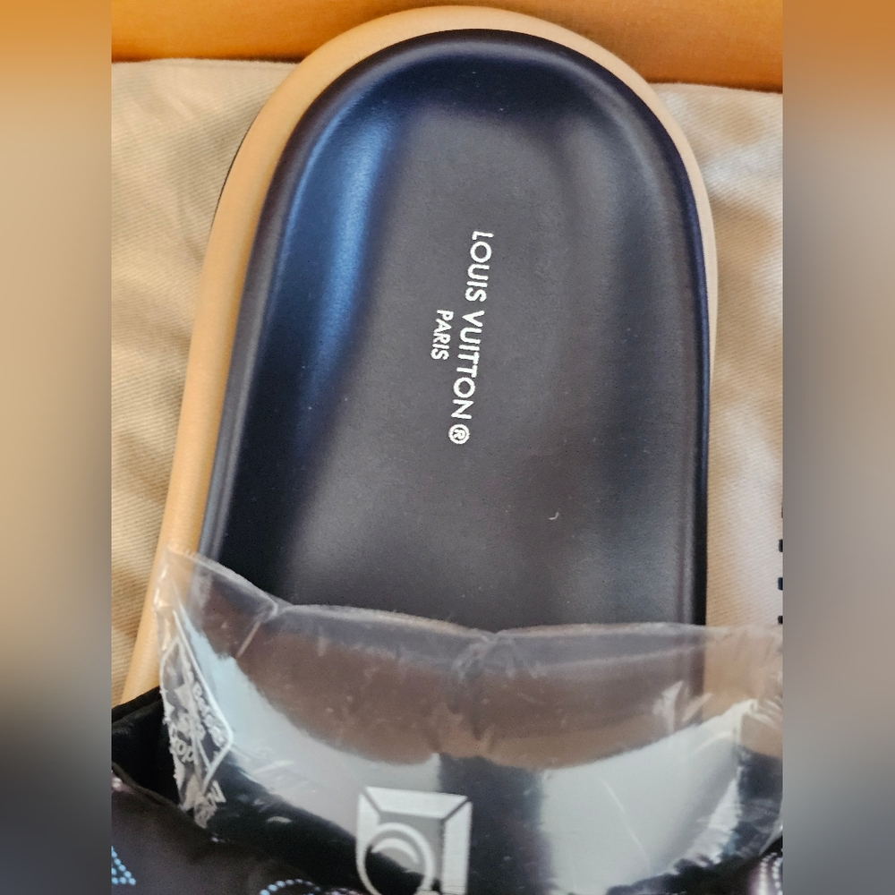 Louis Vuitton Pillow Pool Sandal Size EU40=10US Blue Black - Picture 5 of 16
